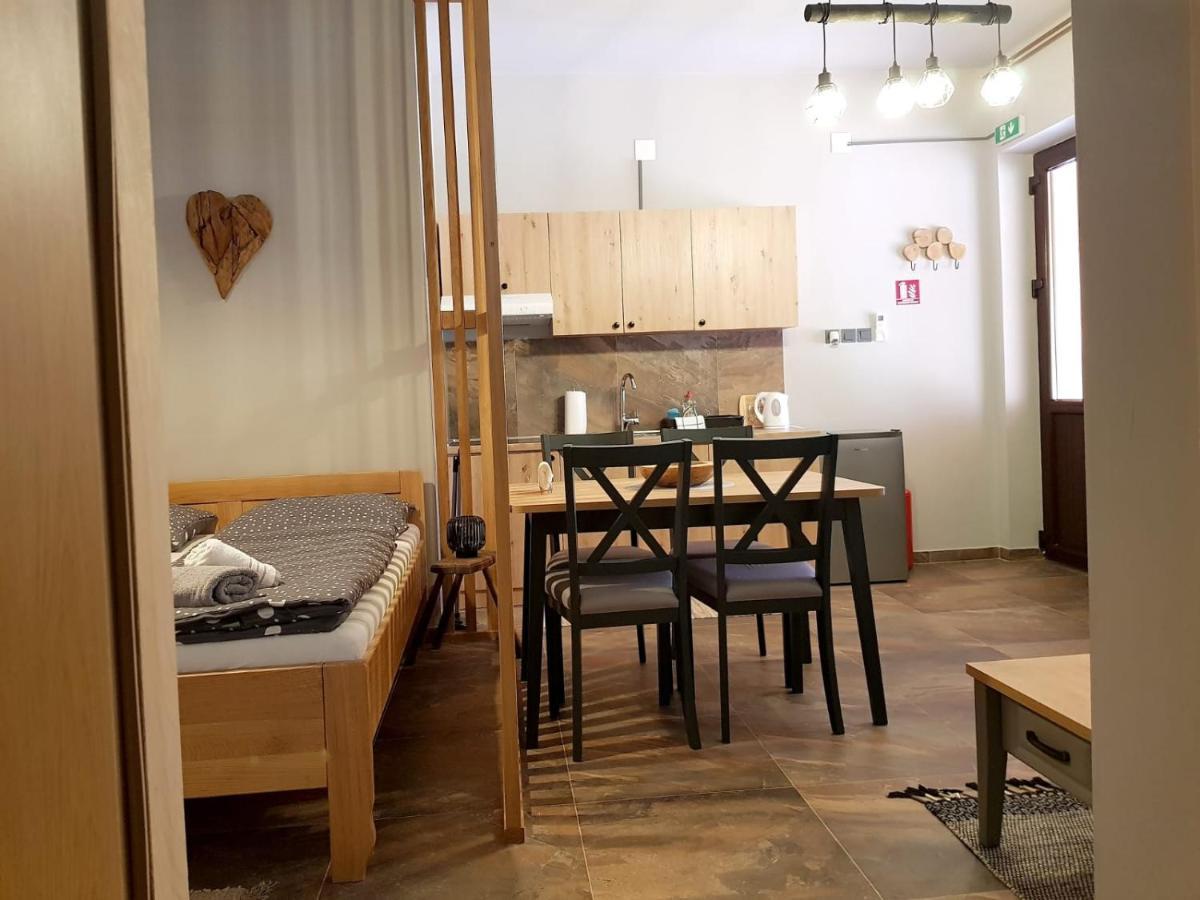 Apartment 4