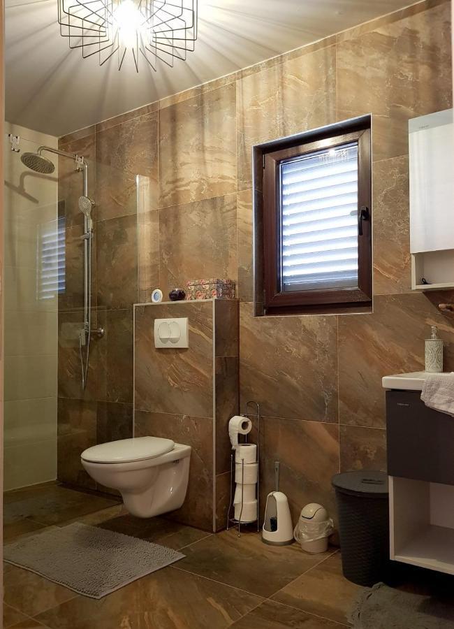 Apartment 4 Lovinac (Lika-Senj)